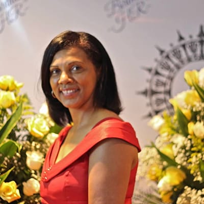 Dr. Rosa Dingle, Executive Director